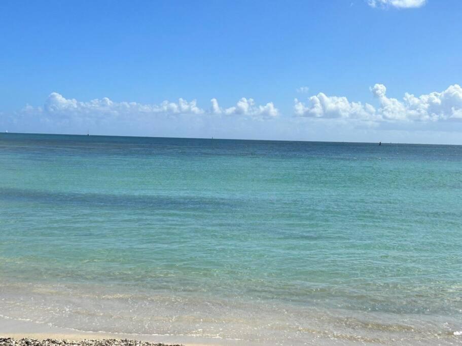 Studio Cosy Plage Et Piscine A Bas Du Fort Le Gosier  Buitenkant foto